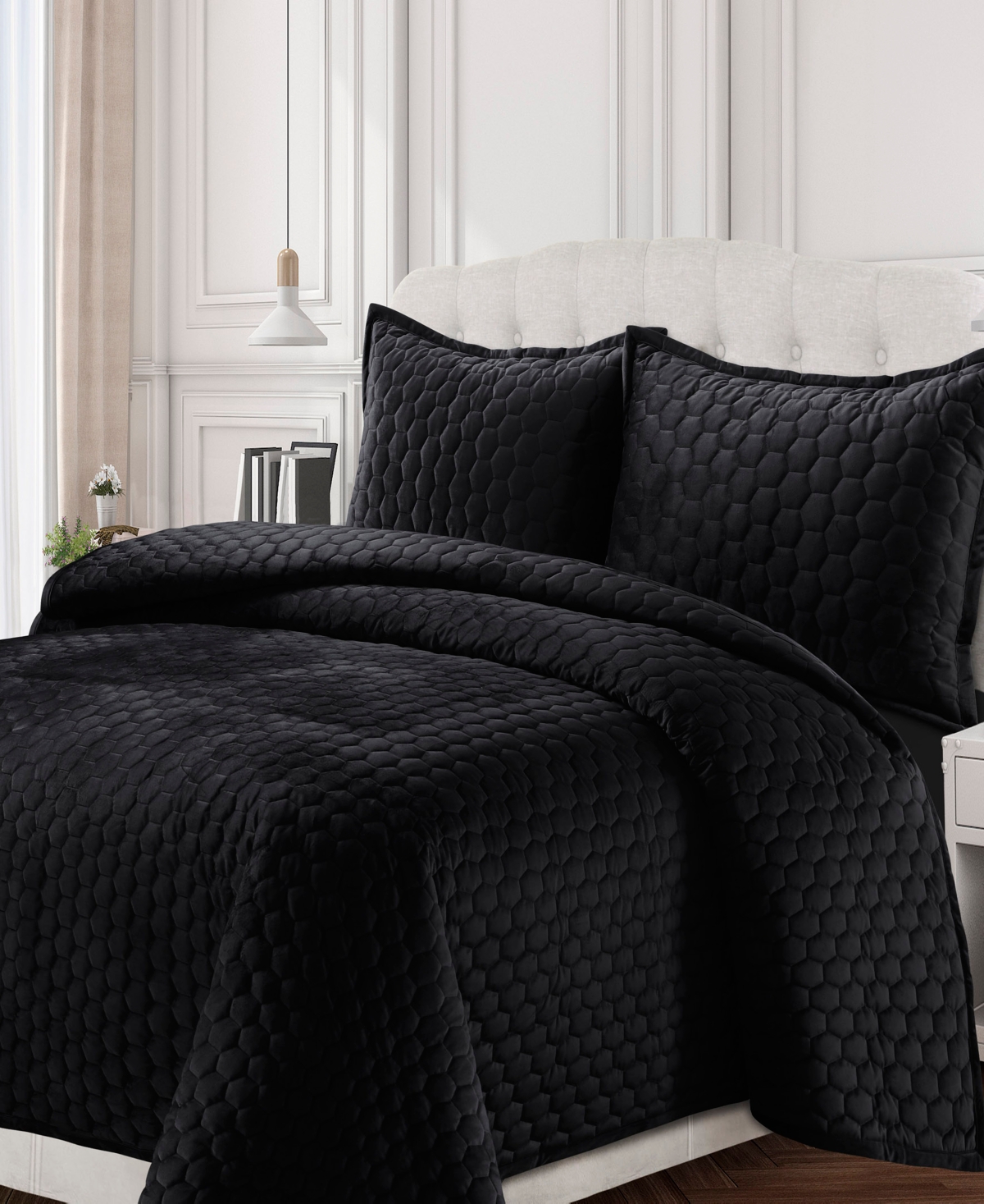 Tribeca Living Lugano Honeycomb Velvet Oversized Solid 2 Piece Quilt Set, Twin In Black