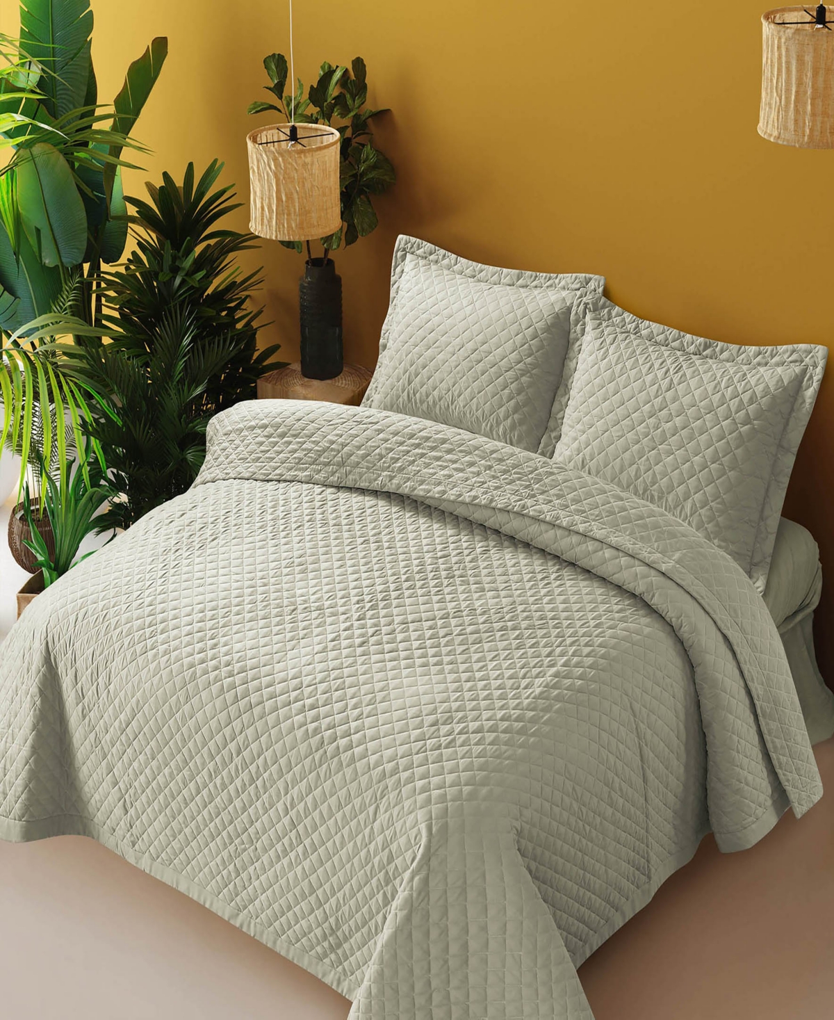 Tribeca Living Brisbane Microfiber Solid Oversized Quilt Set, Queen In Gray