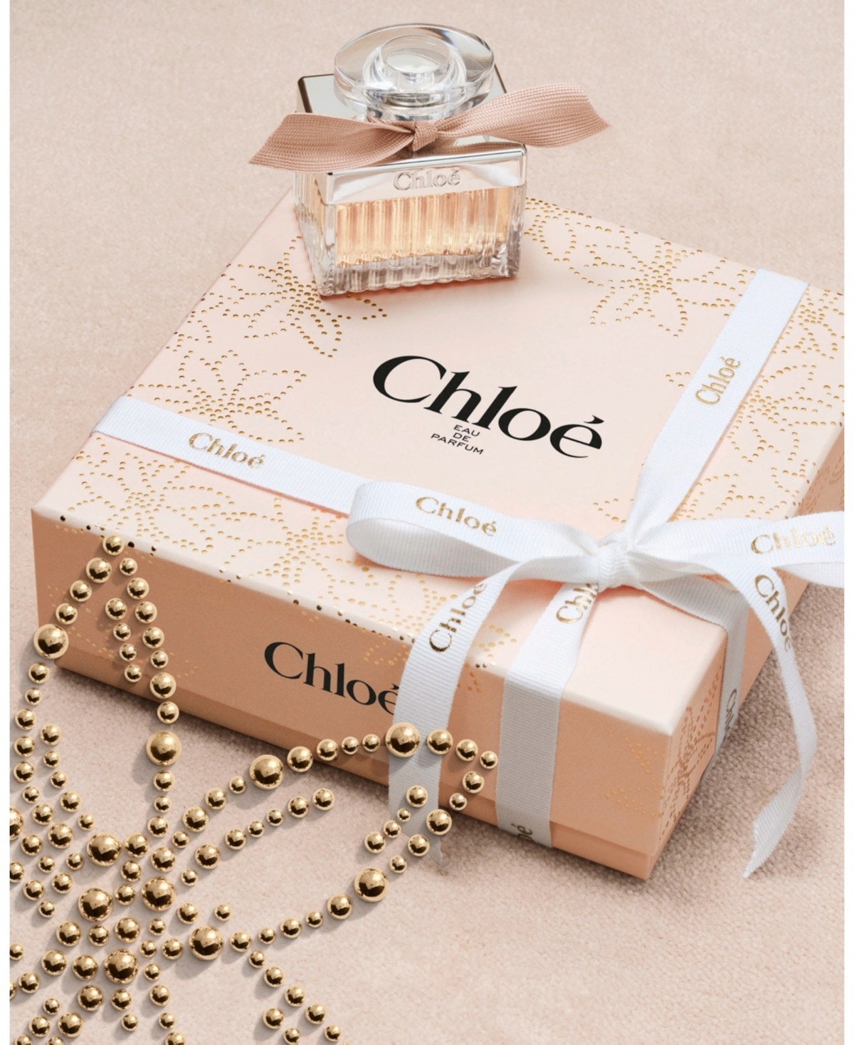 Chloé Christmas 2025 Signature Eau De Parfum 100ml Gift Set In Neutral