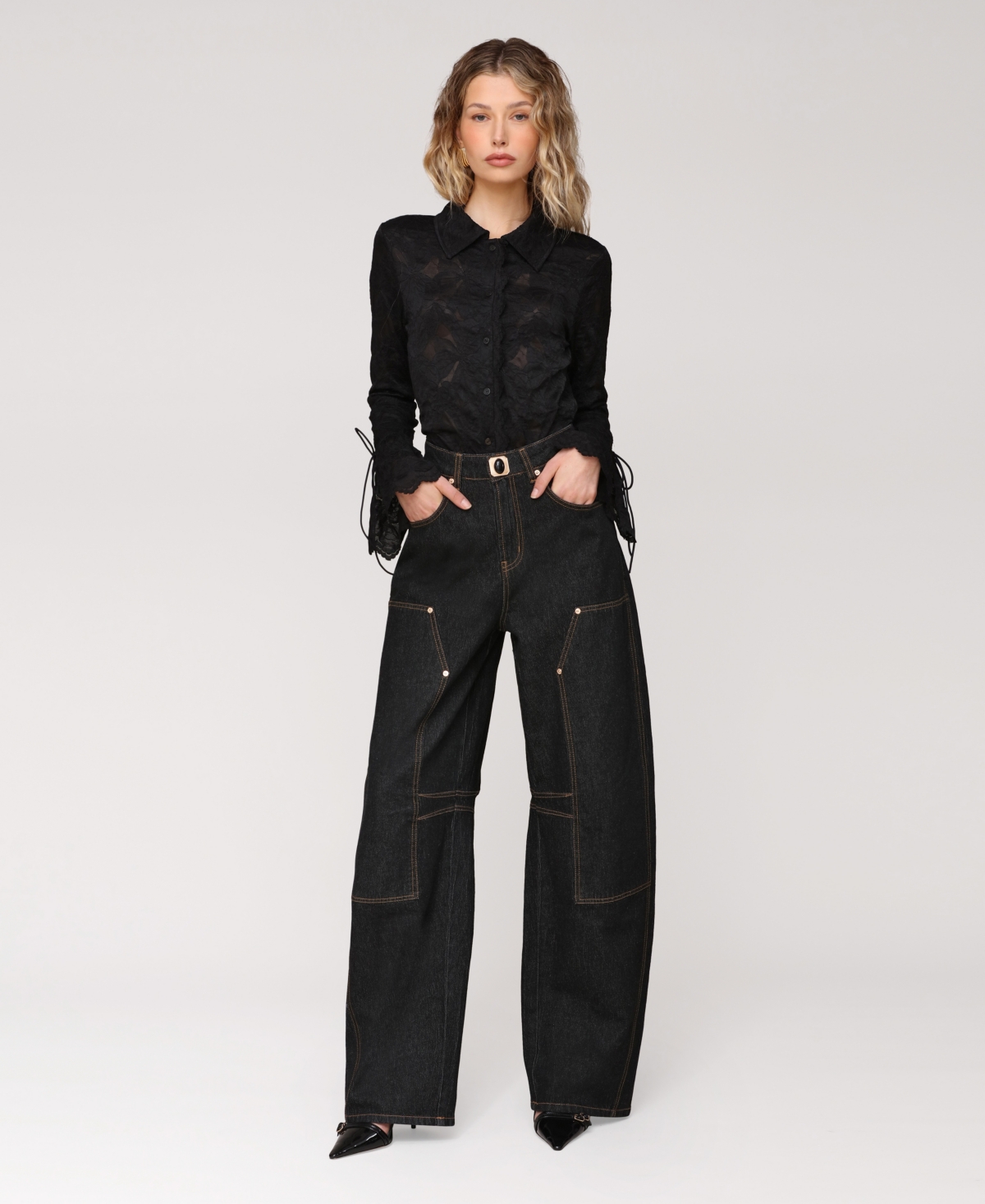 Avec Les Filles Women's Button Detail Barrel Leg Pants