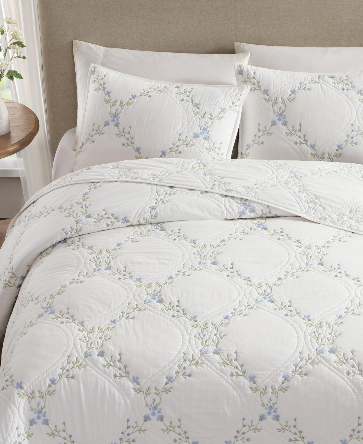 Laura Ashley Floral Embroidery Cotton 2-pc. Quilt Set, Twin In White