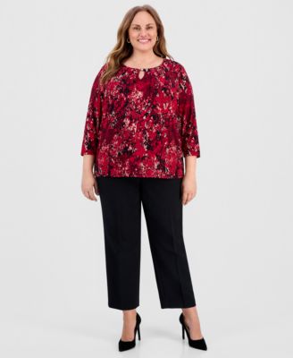Plus Size Printed 3/4-Sleeve Pleated-Neck Top