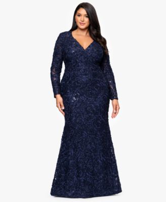 Plus Size Lace Detail V-Neck Ball Gown
