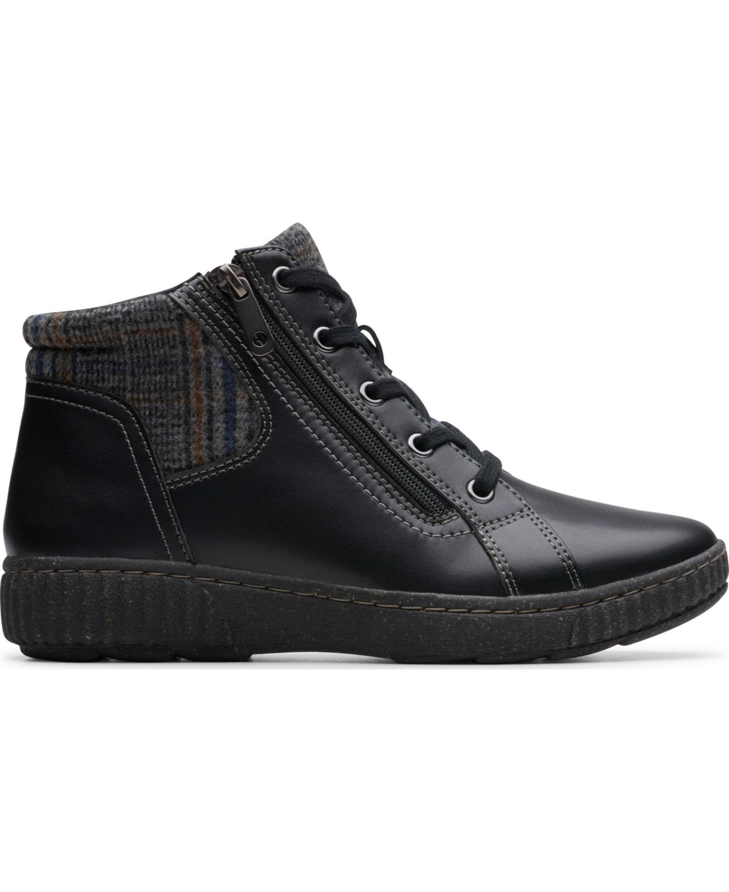 Женские ботинки Clarks Collection Caroline Spice Side Zip Booties, цвет: Чёрный кожаный — фото 2