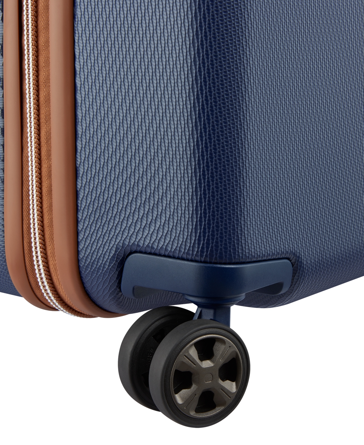 Delsey Paris Chatelet Air 2.0 26" Trunk Spinner In Blue
