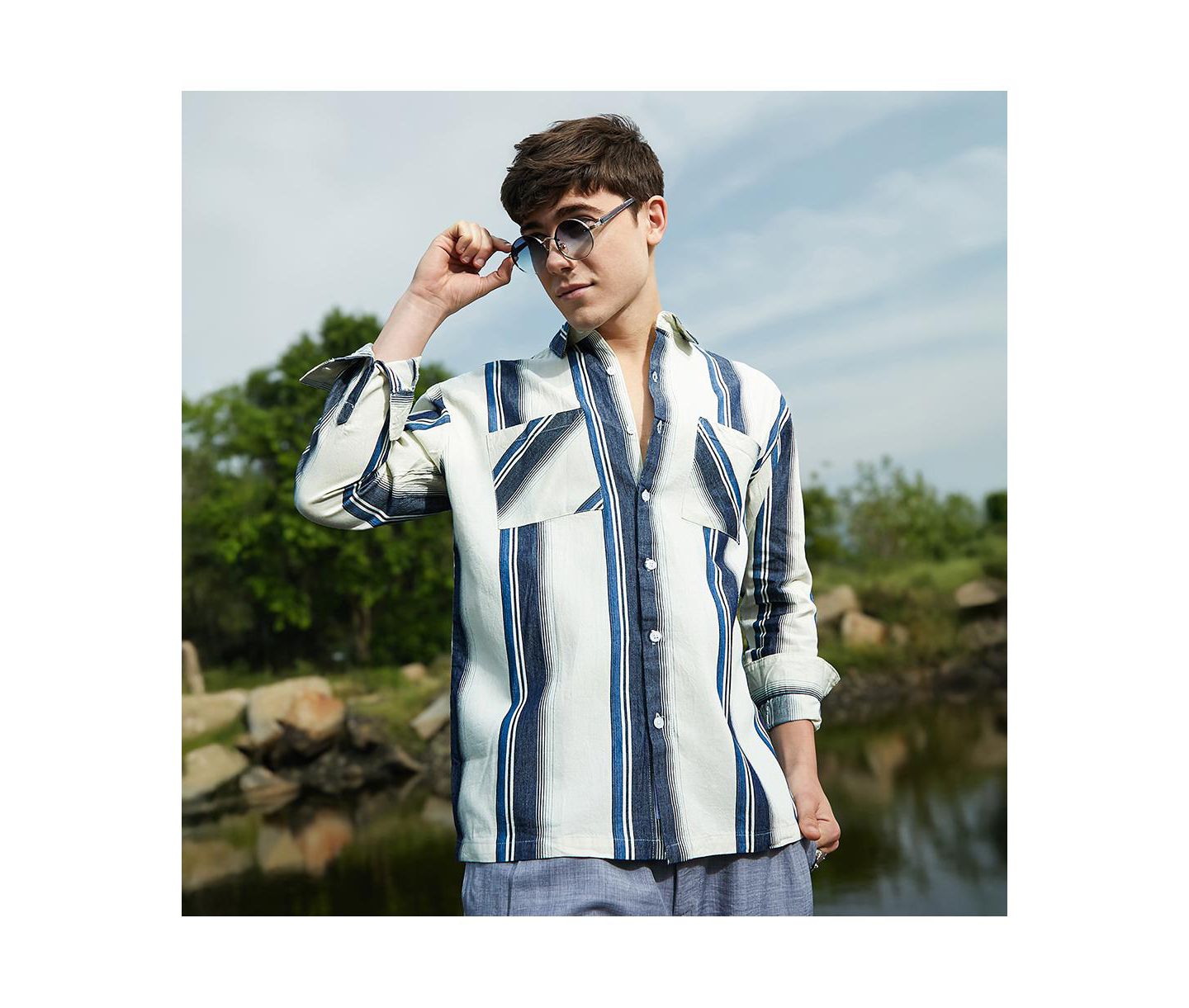 Мужская рубашка Cahoot Campus Sutra Shadow-Striped Oversized Shirt., цвет: Синий / Белый — фото 7