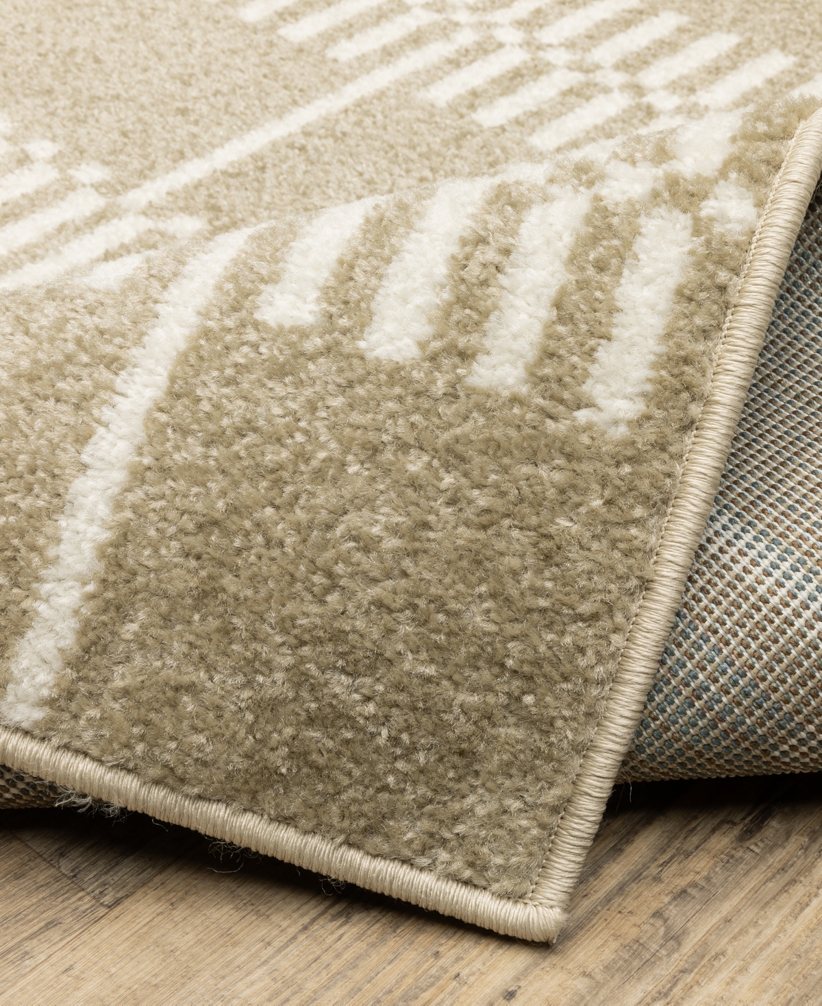 Oriental Weavers Quinn Qui05 5' X 8' Area Rug In Sand