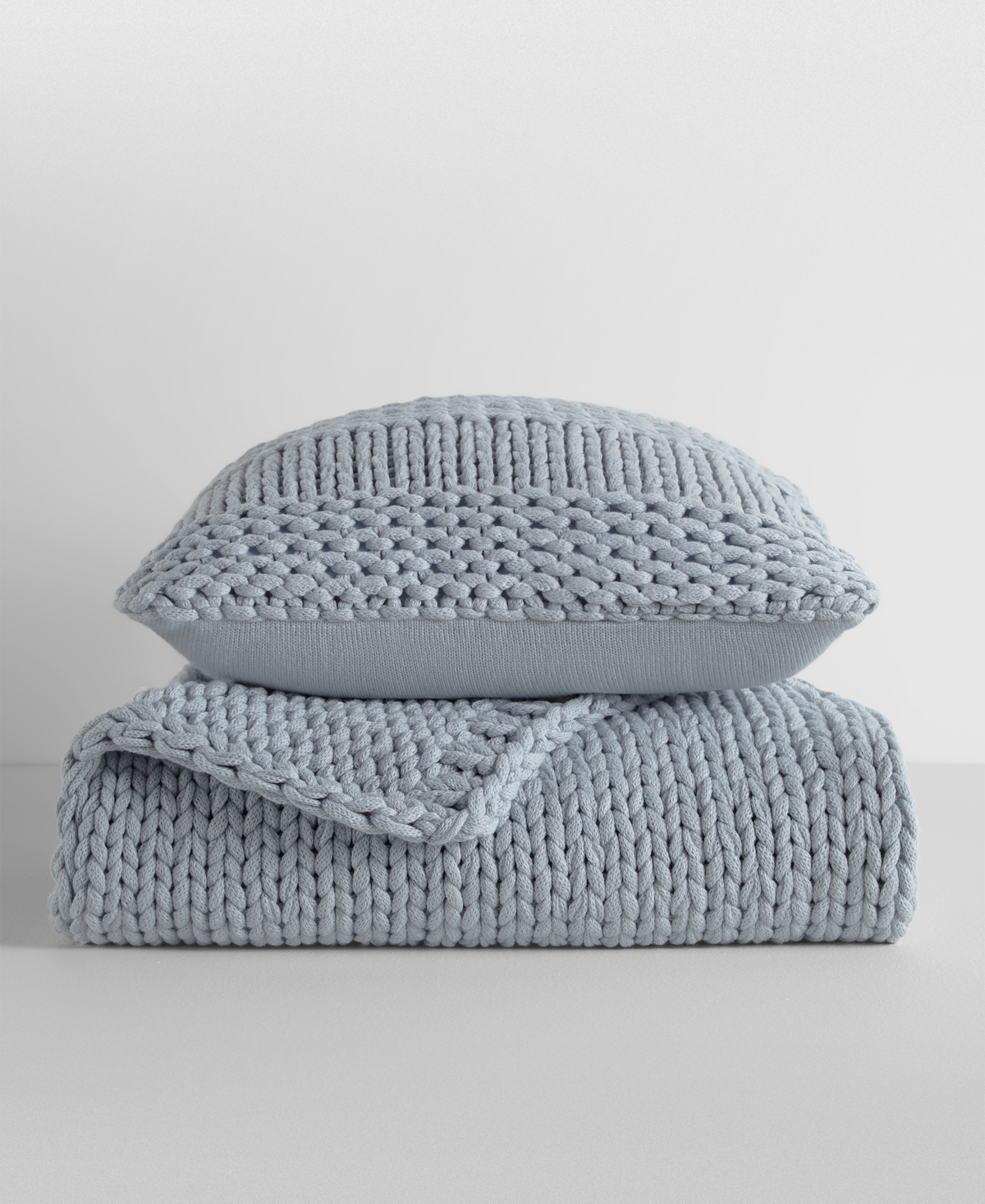 Ienjoy Home Chunky Blanket And Decor Pillow Bundle, 21" X 21" In Blue