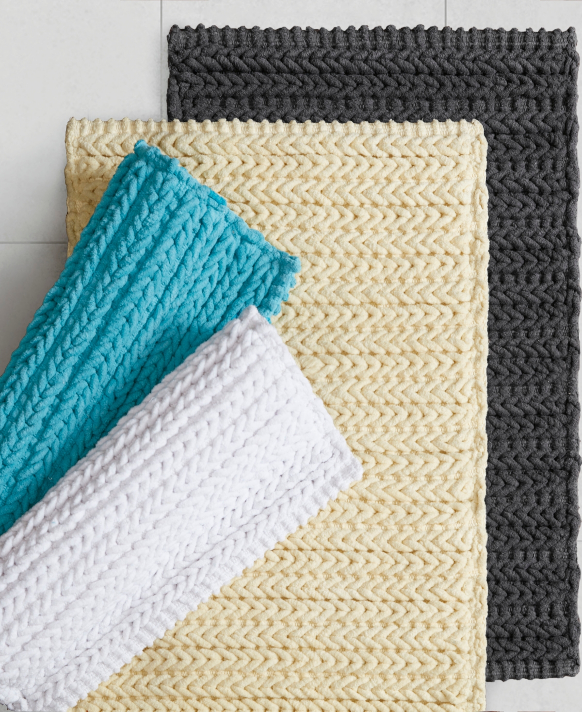 Madison Park Lasso Yarn-Dyed Cotton Chenille Bath Rug