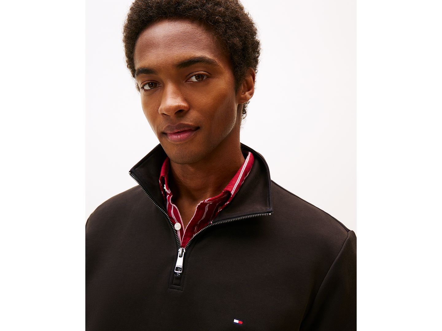 Мужской свитшот Tommy Hilfiger Essential Intechno Knit Regular-Fit Quarter-Zip, цвет: Чёрный — фото 3