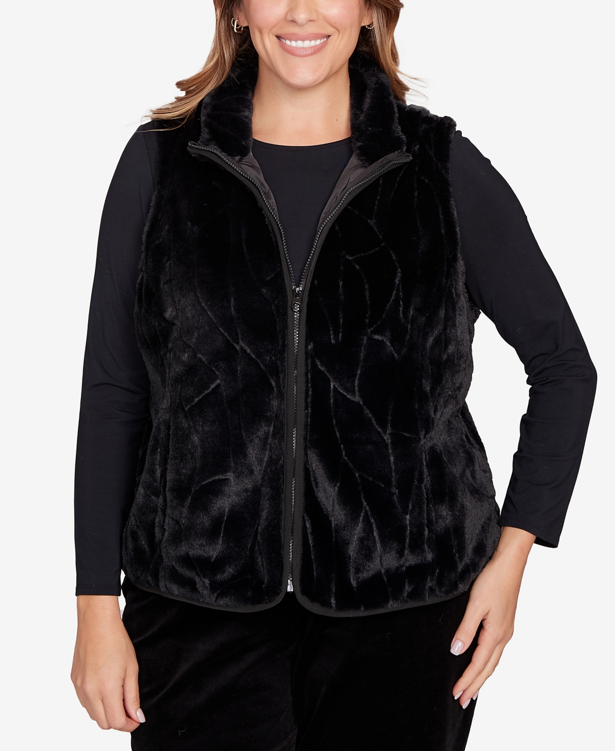 Hearts Of Palm Plus Size Solid Polyester Vest In Black