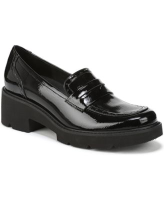 Naturalizer - Women's Charisma Lug Sole Round Toe Loafers