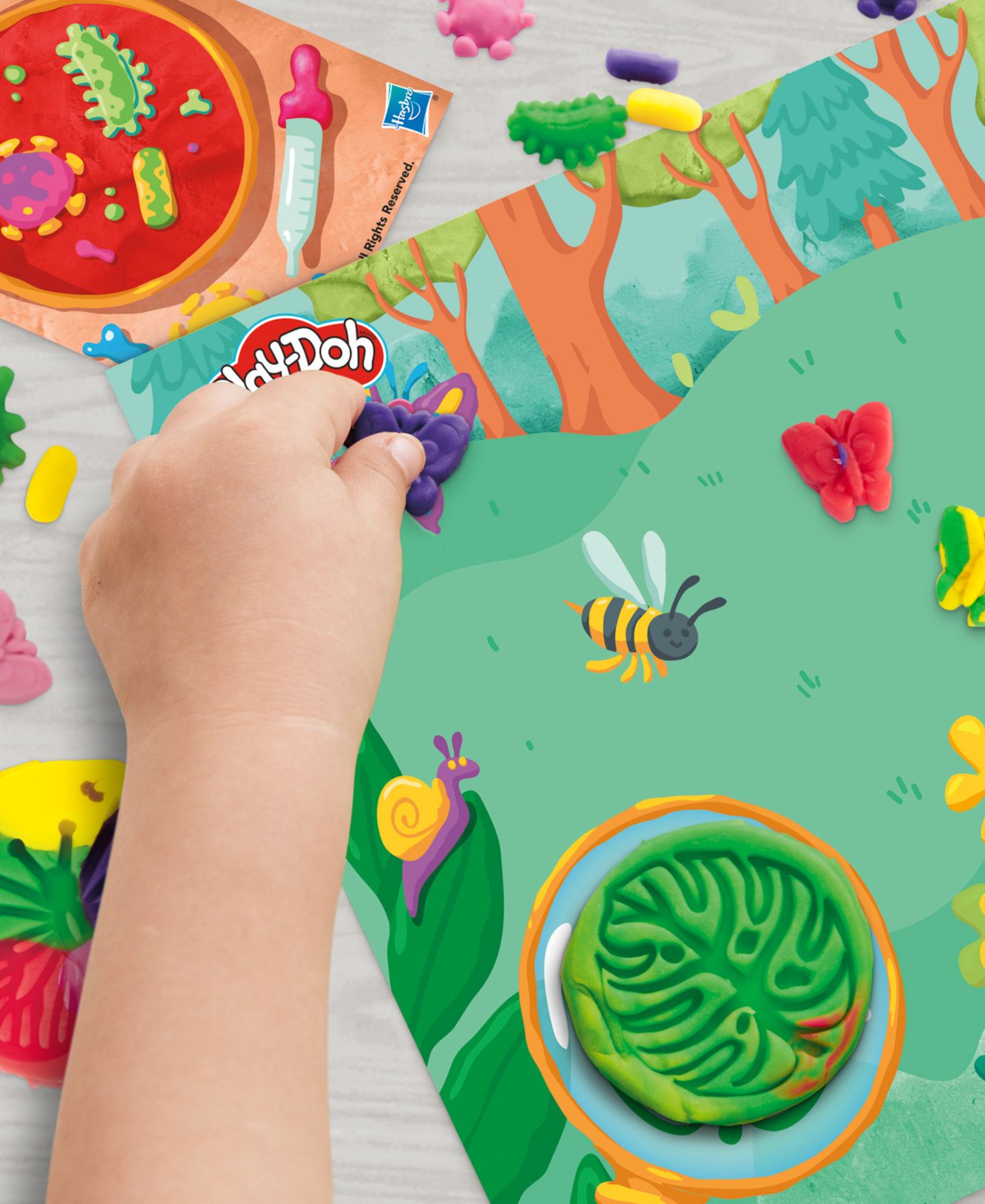 Детский игровой набор Play-Doh Light and Look Microscope Playset — фото 8