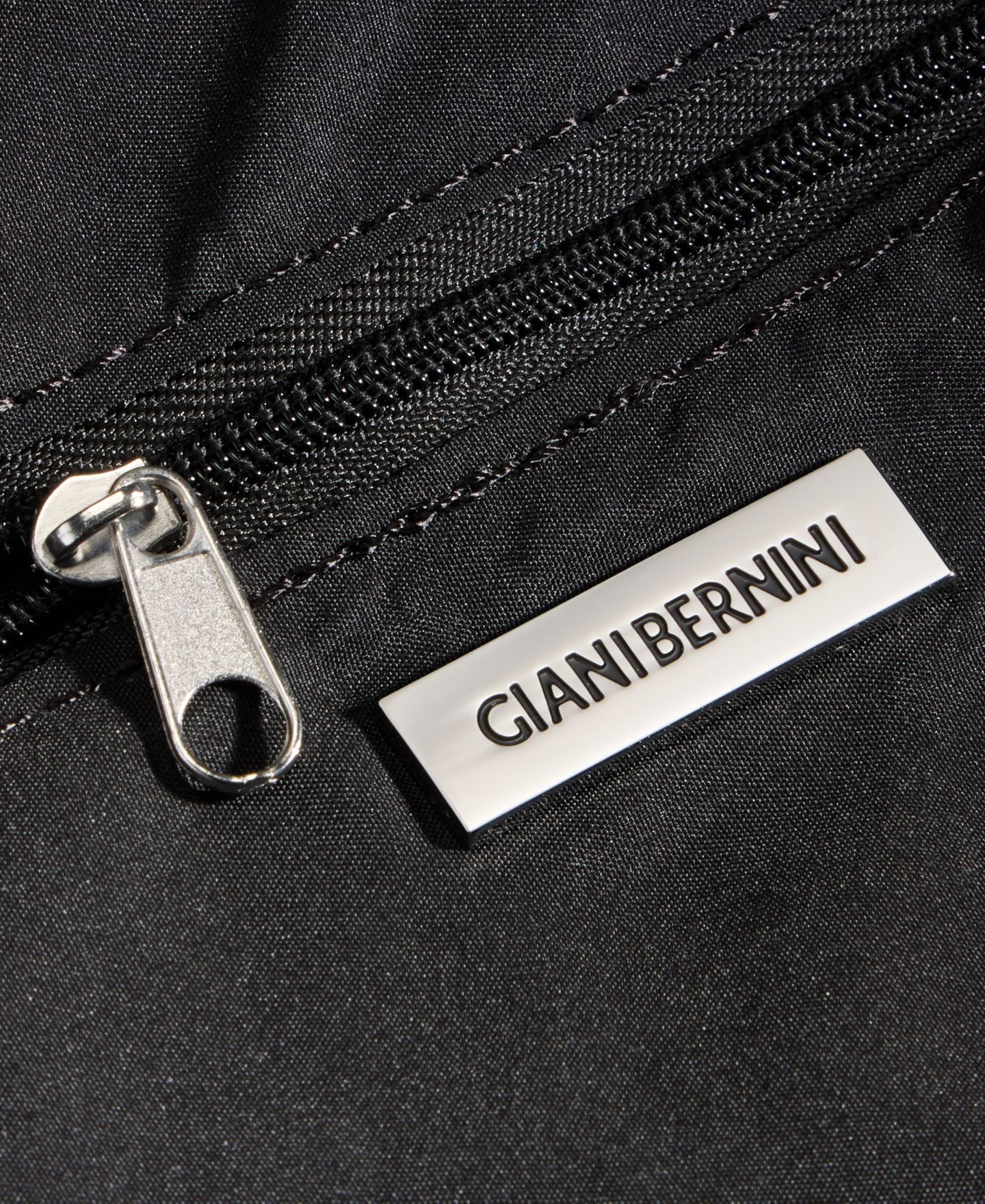Женская сумка Giani Bernini Small Pebbled Crossbody, цвет: Чёрный — фото 6