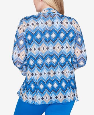 Petite Barcelona Geometric Mesh Two in One Top with Necklace