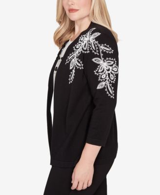 Petite Barcelona Floral Soutache Two in One Sweater with Necklace