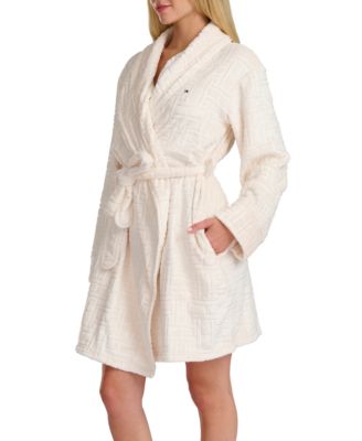 Women's Debossed Long Sleeves Plush Short Robe