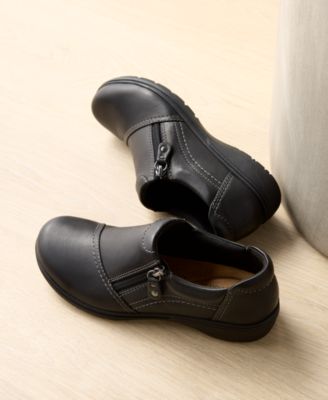 Women's Carleigh Ray Round-Toe Side-Zip Shoes