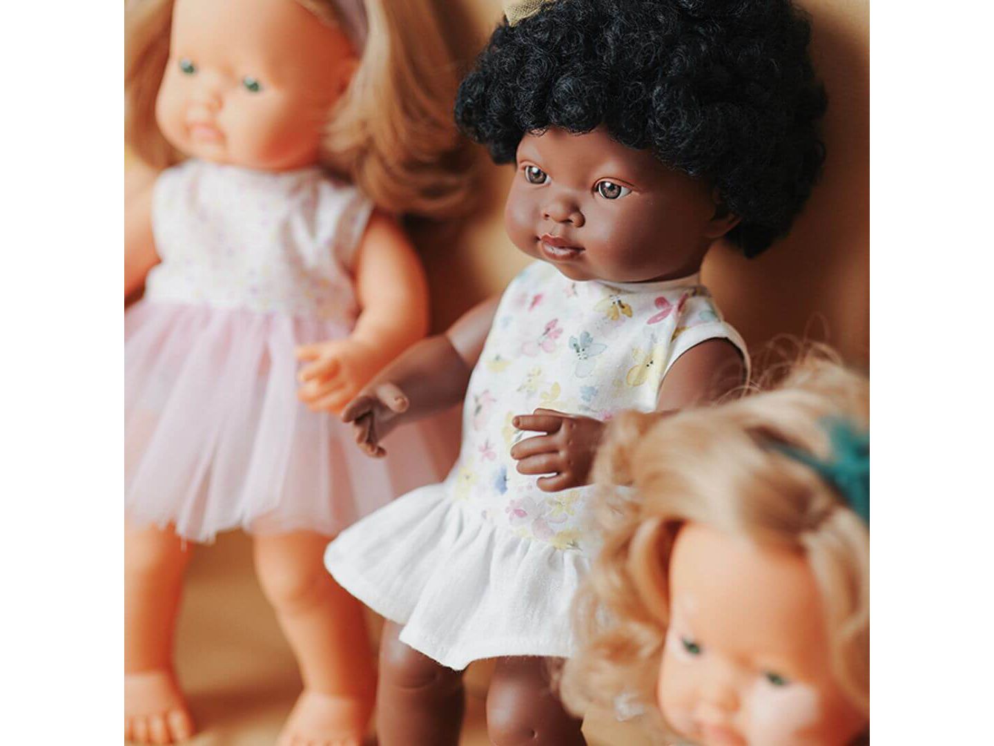 Детская кукла MINILAND My Friends & Me African Baby Girl 15" Anatomically Correct Baby Doll, Ages 10 Months+, цвет: Dark Skin — фото 6