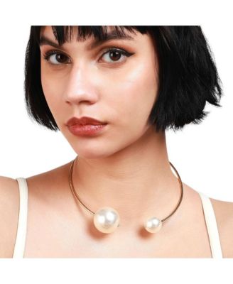 Elegant Pearl Choker