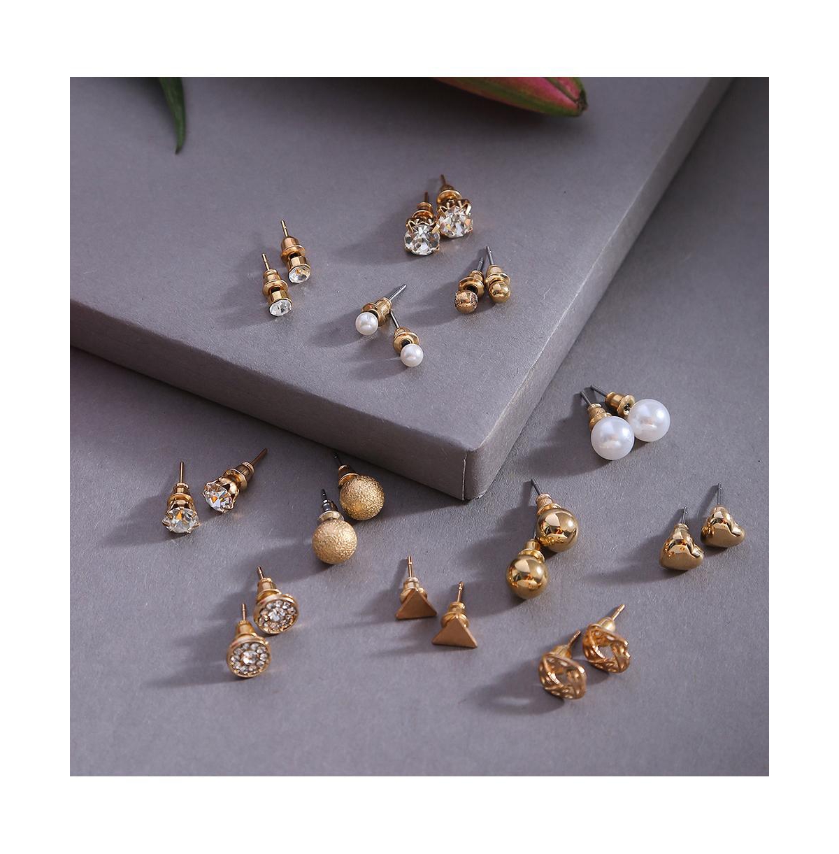 Sohi Gold-toned White Contemporary Studs Earrings In Gold