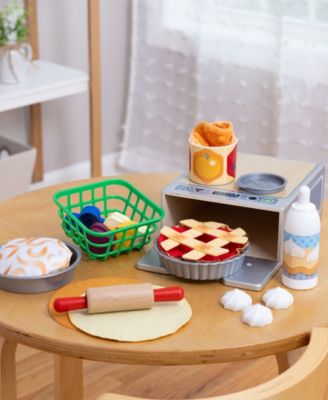 Melissa & Doug Doughlicious Cook, Bake & Serve Pretend Play Set