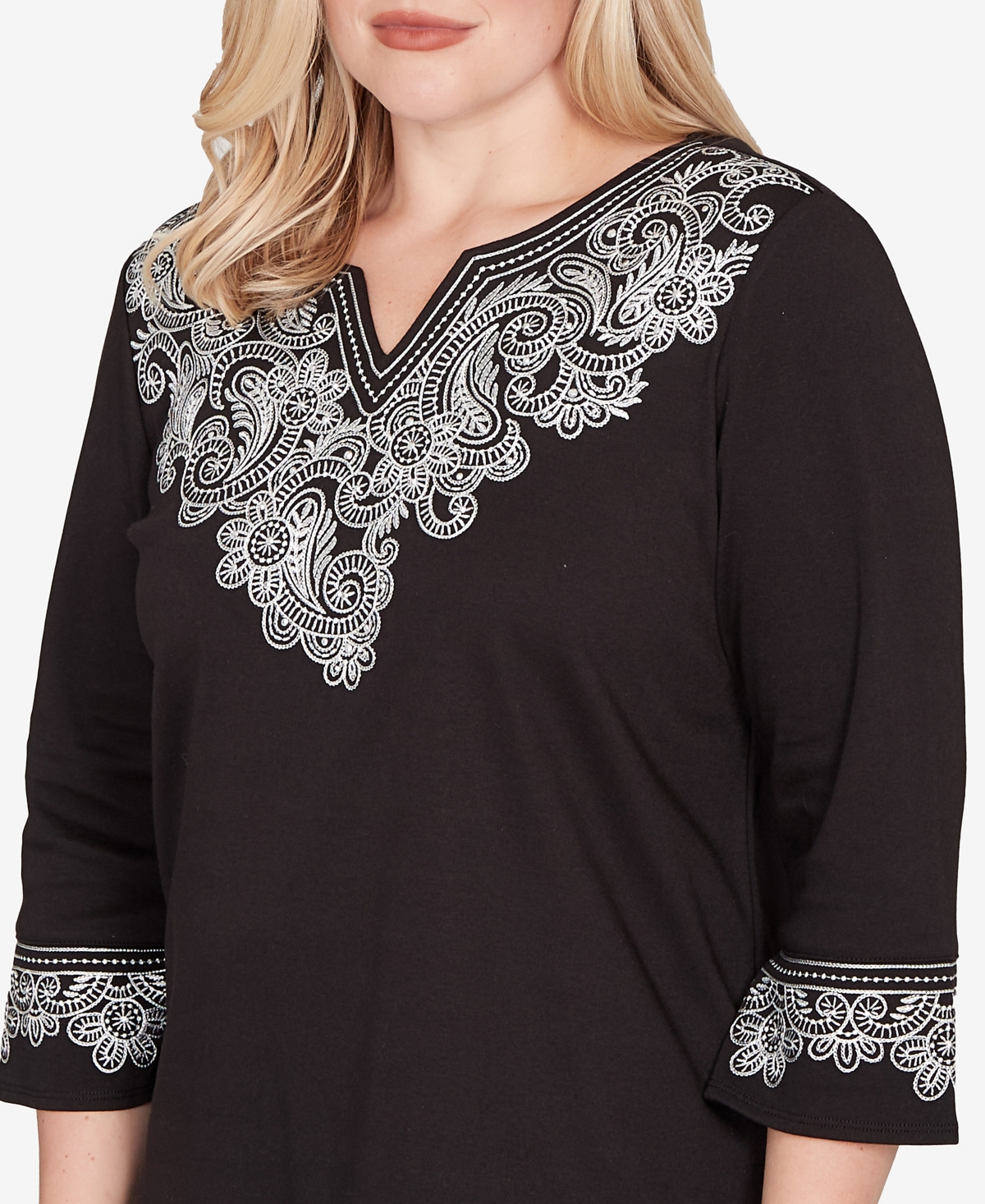 Alfred Dunner Plus Size Barcelona Embroidered Scroll Accent Soft Knit Top In Black