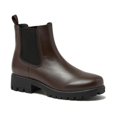 Women's Wide Width Classic Leather Chelsea Boots
