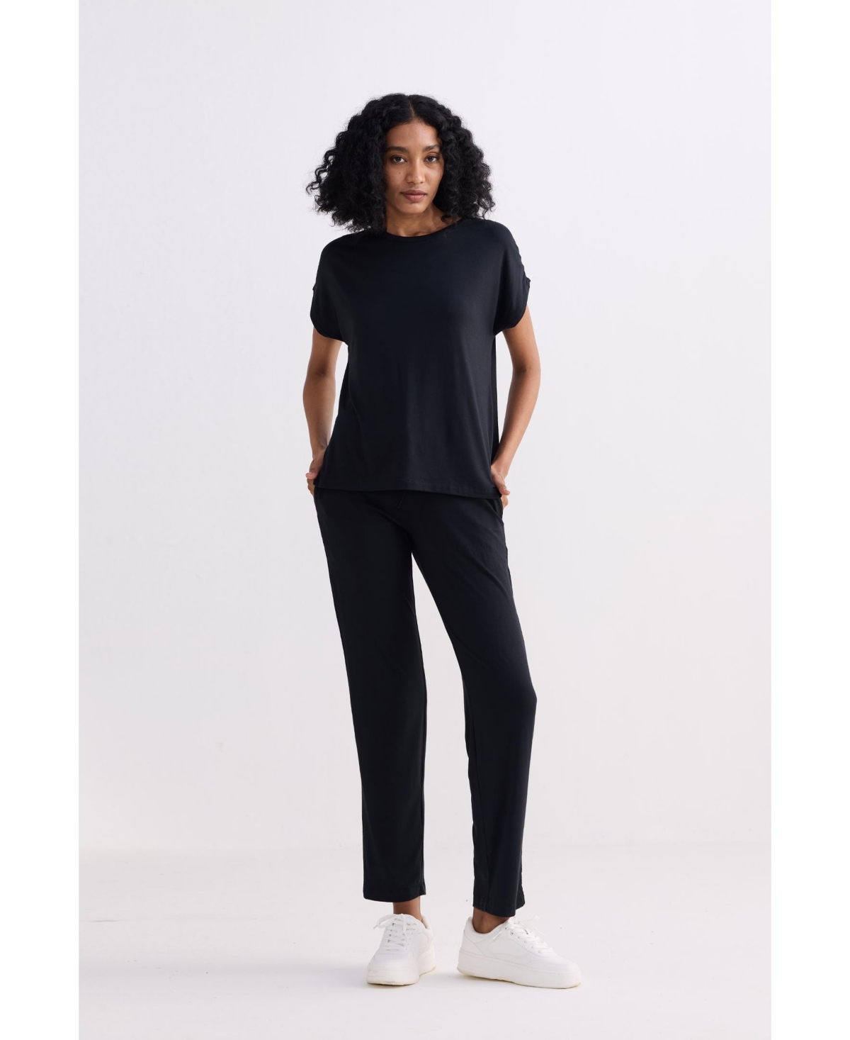Reistor Women's Relaxed Tee Set Black