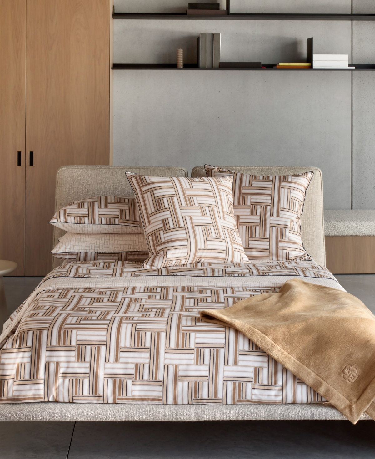 Boss Home Dedale Luminous Sham, Standard