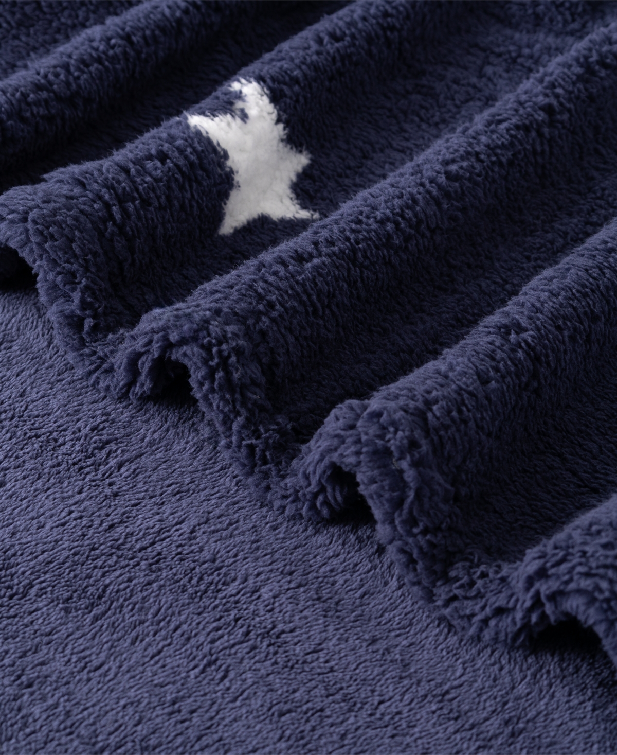 Berkshire Jill Martin Reversible Oversized Throw, 60" X 70" In Blue