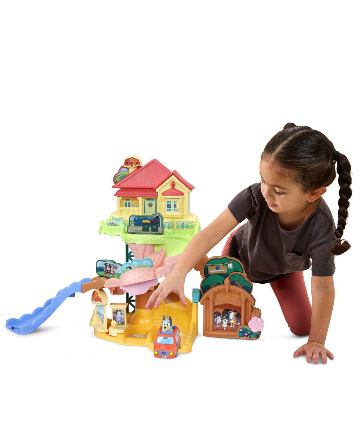 Детский игровой набор Bluey Road Trip Interactive Multi-Piece Playset, Ages 1.5+ — фото 2