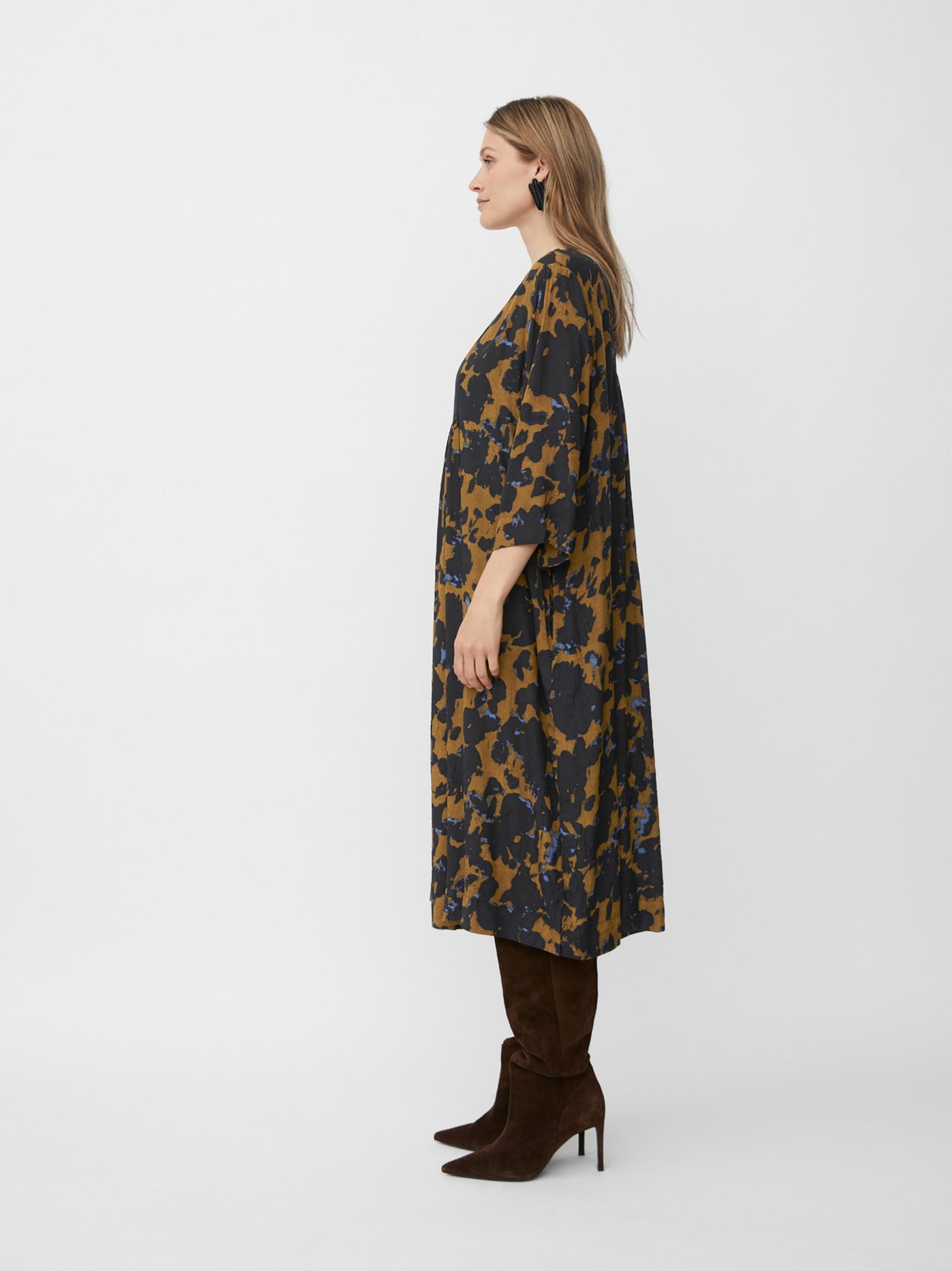 Women's MaNadyne V-Neck A-Shape Midi Dress