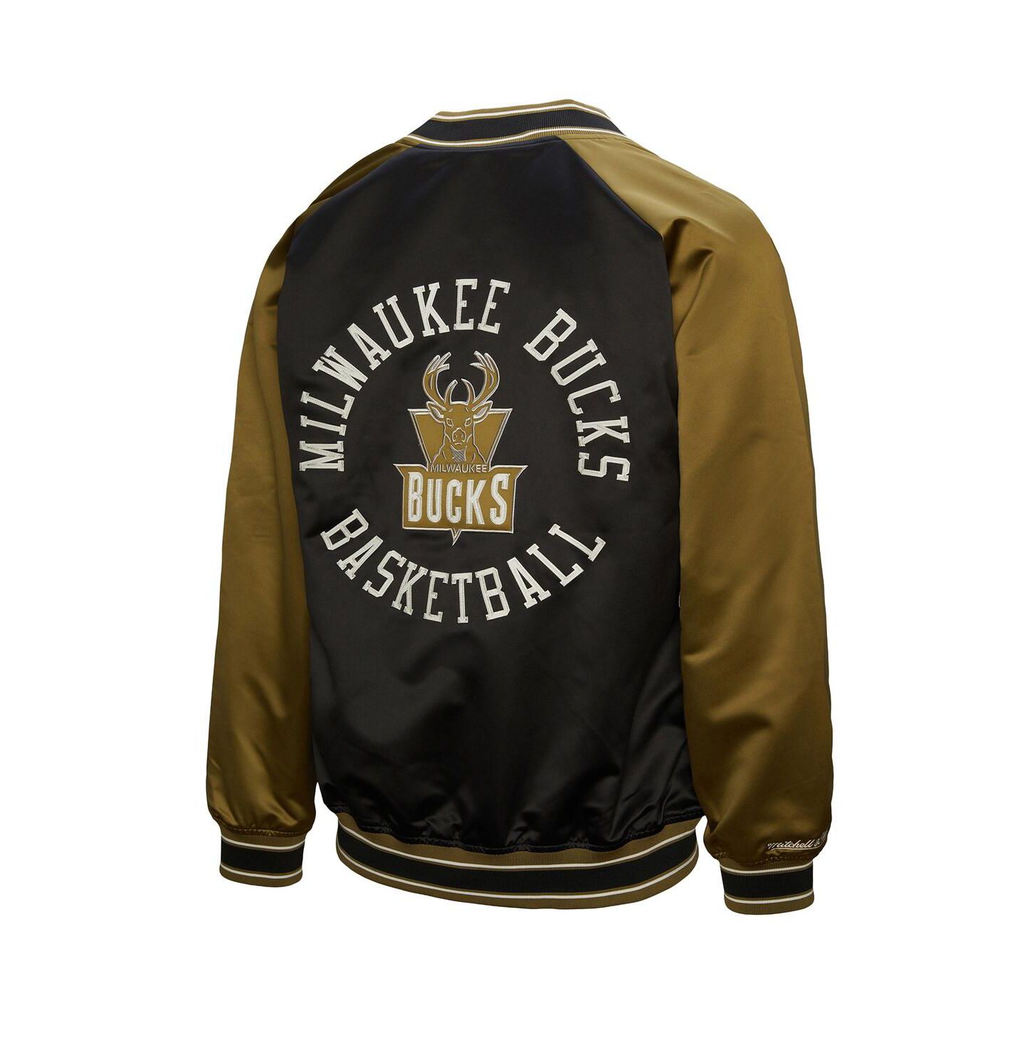 Мужская куртка Mitchell & Ness Olive/Black Milwaukee Bucks Clutch Satin Raglan Full-Snap — фото 2