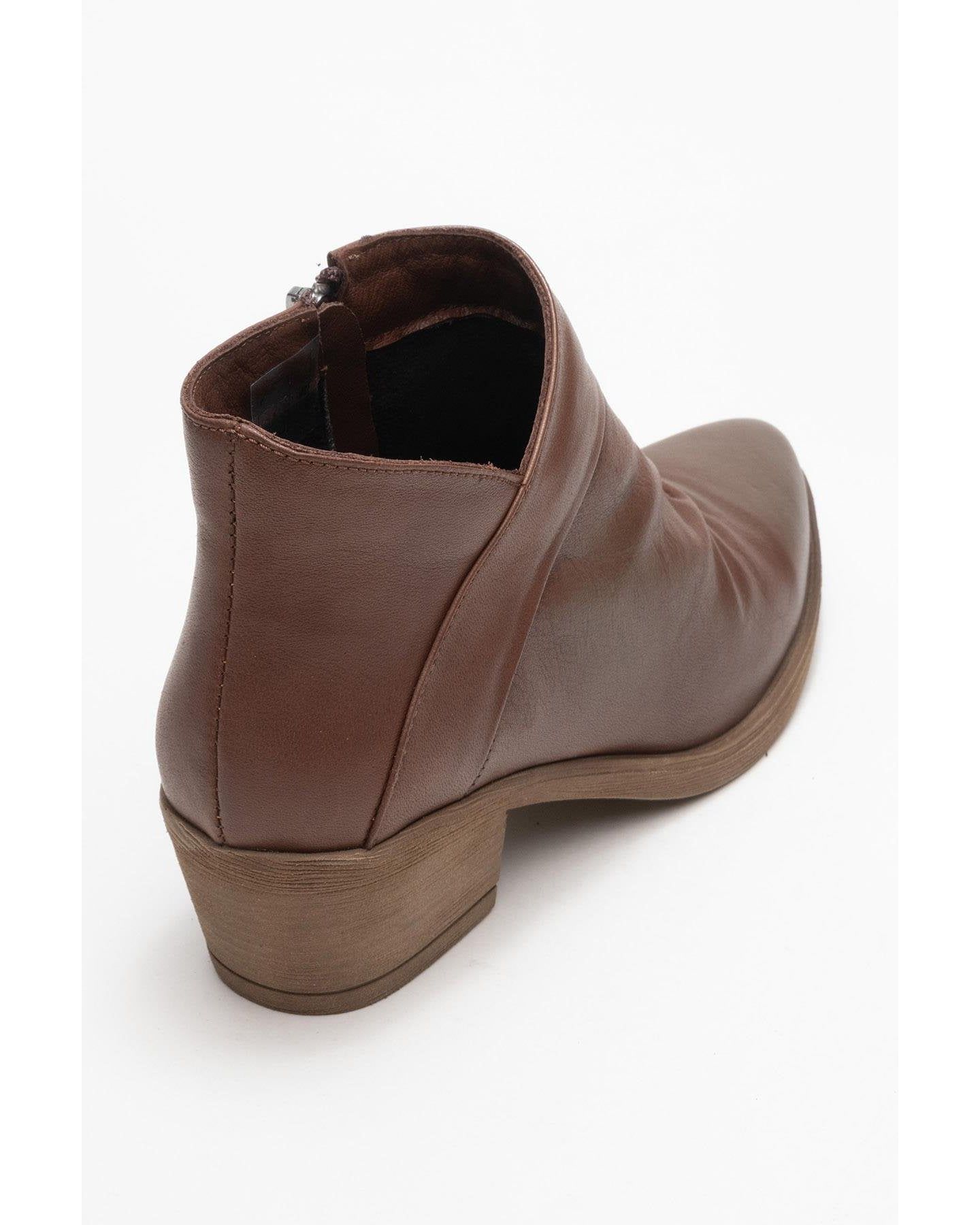 Женские ботинки Forever & Always Shoes Rule Leather Chunky Boot, цвет: Коричневый кожаный — фото 1