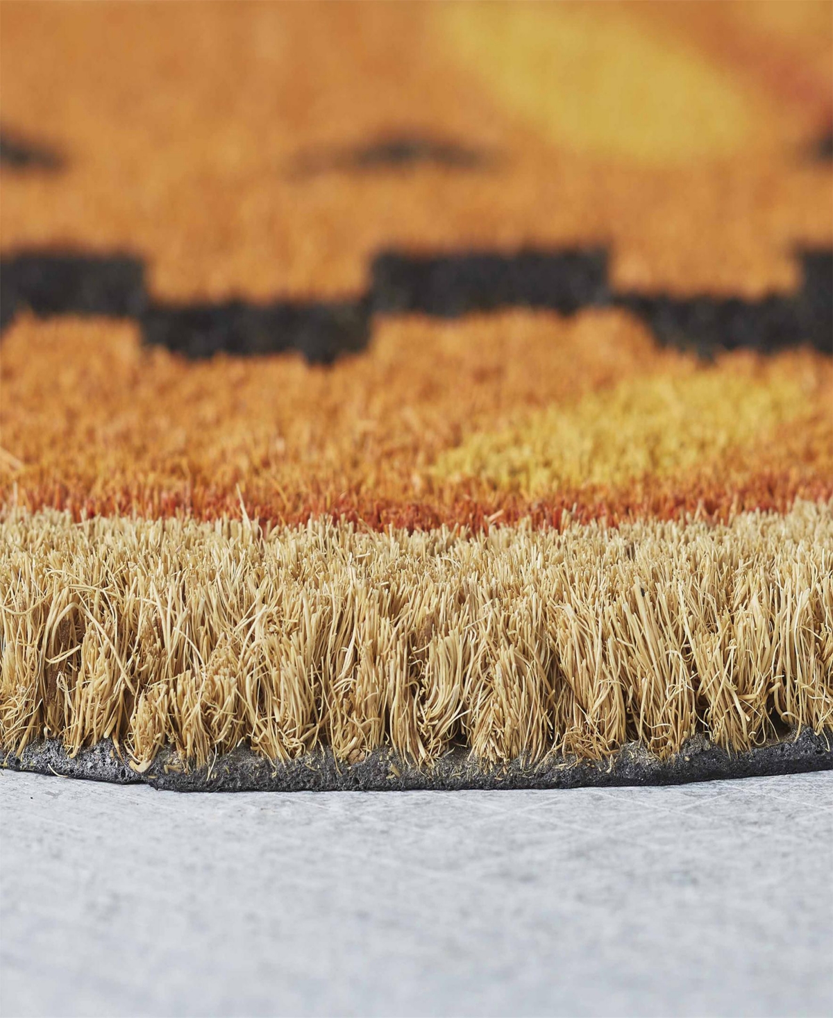 Vcny Home Three Pumpkins Halloween Outdoor Coir Doormat, 18" X 30" In Gold