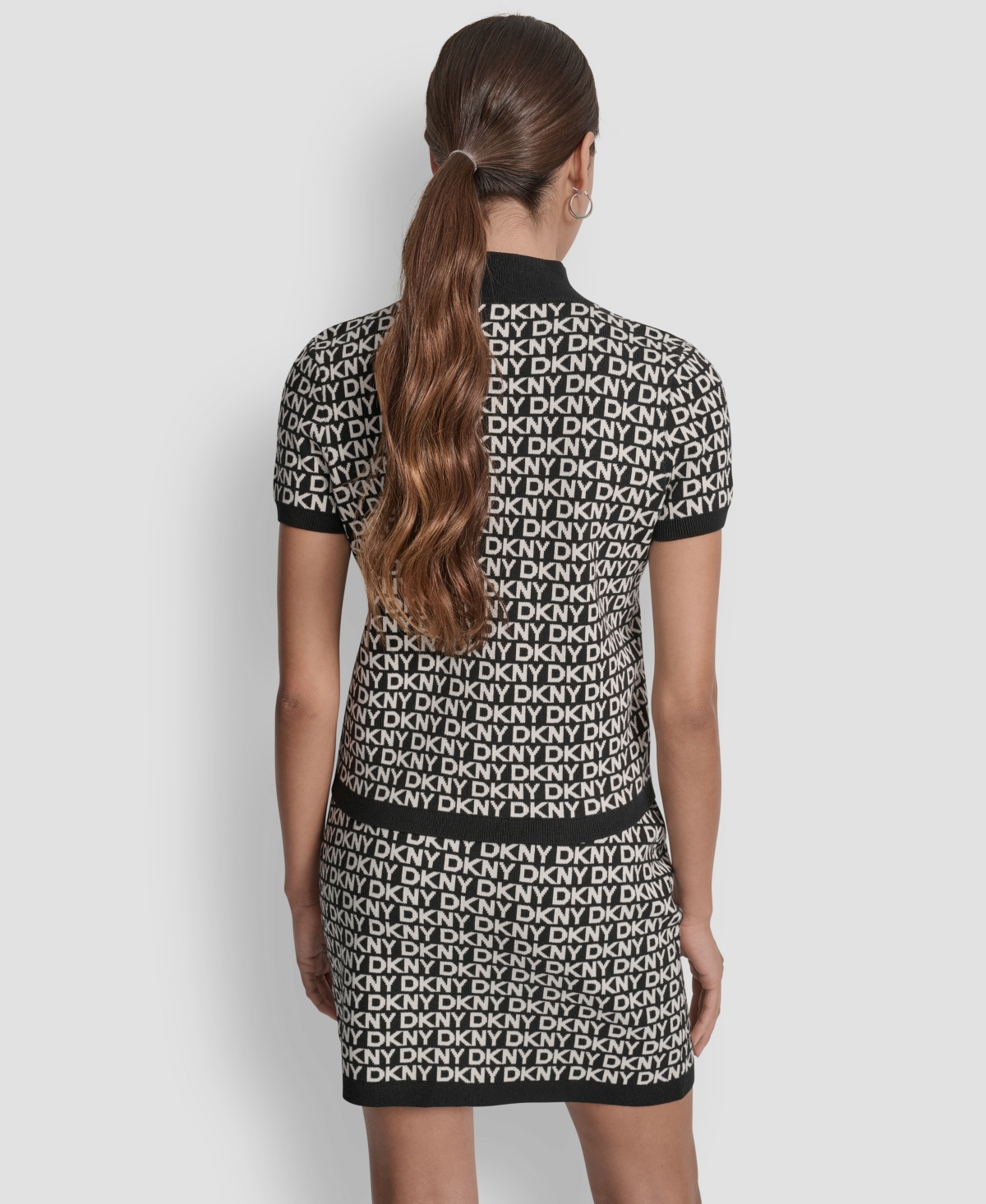 Dkny Jeans Petite Short Sleeves Sweater In Black
