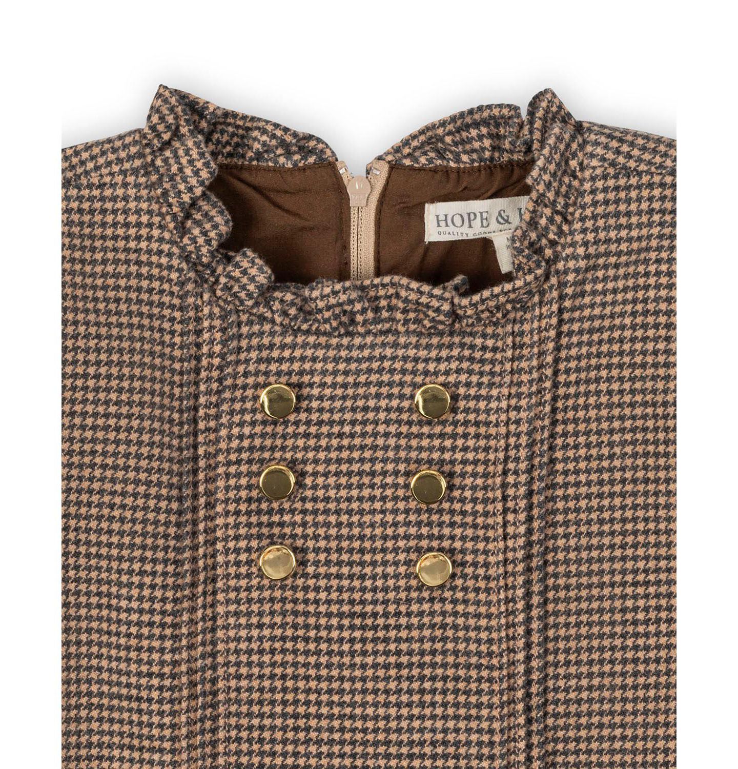 Платье Hope & Henry Organic Ruffle Collar Pintuck Drop Waist Dress для девочек-малышей, цвет: Верблюжая гусиная лапка — фото 3
