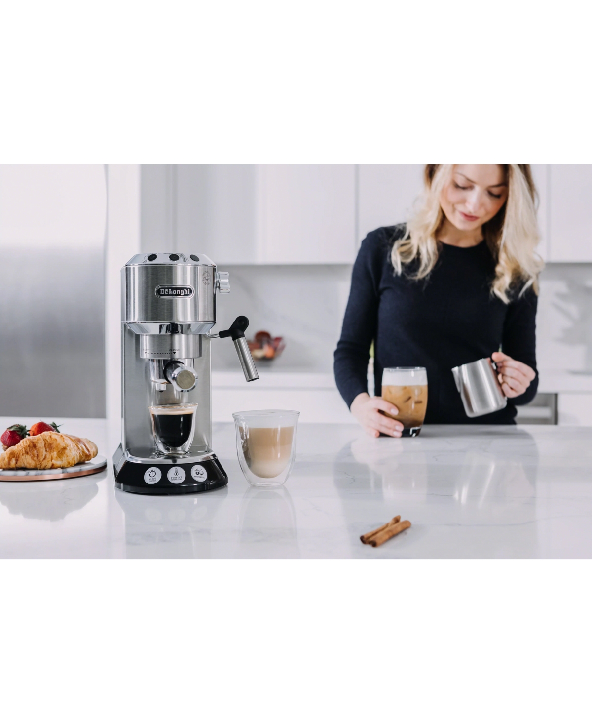 De'Longhi Dedica EC680 15-Bar Pump Espresso Maker