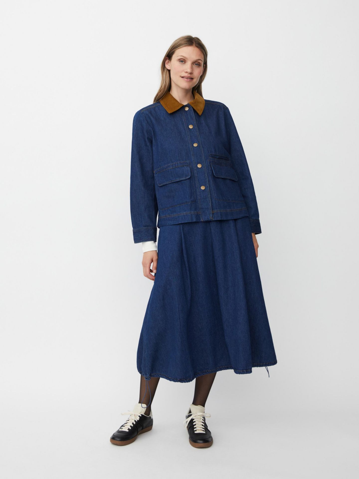 Женская куртка Masai Copenhagen Long Sleeve Velvet Collared Denim Jacket, цвет: Тёмный джинсовый — фото 5