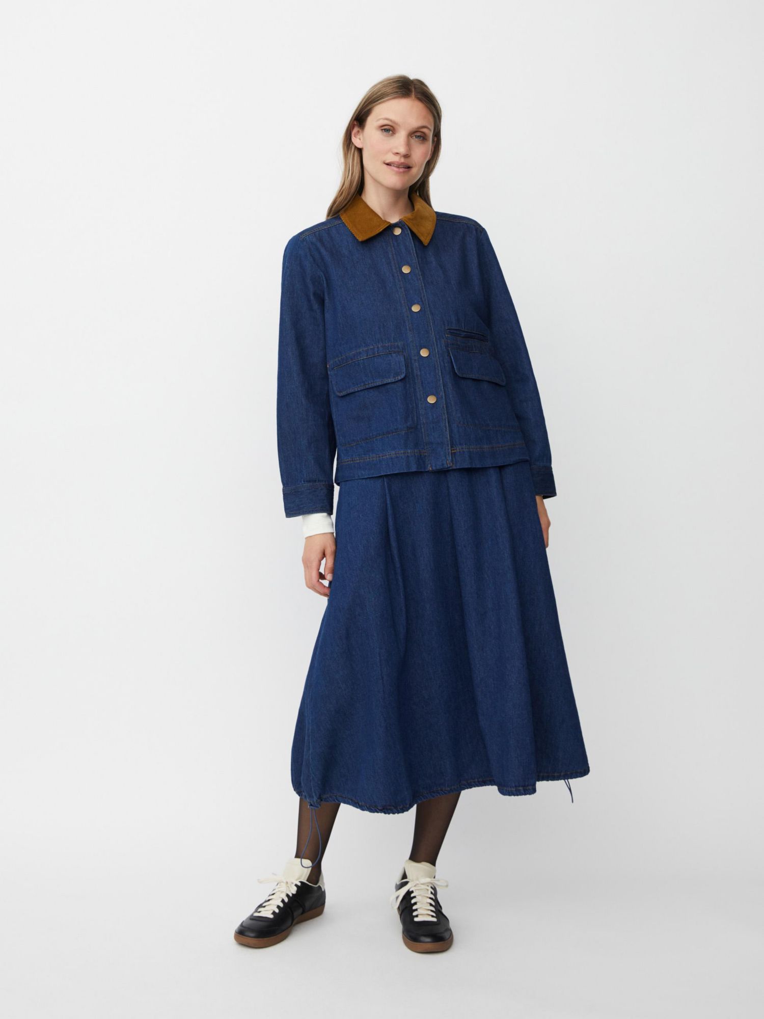 Women's Long Sleeve Velvet Collared Denim Jacket
