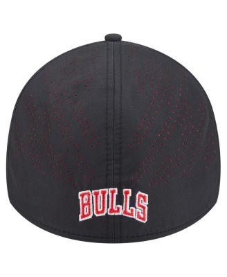 Men's Black Chicago Bulls Night 39THIRTY Flex Hat