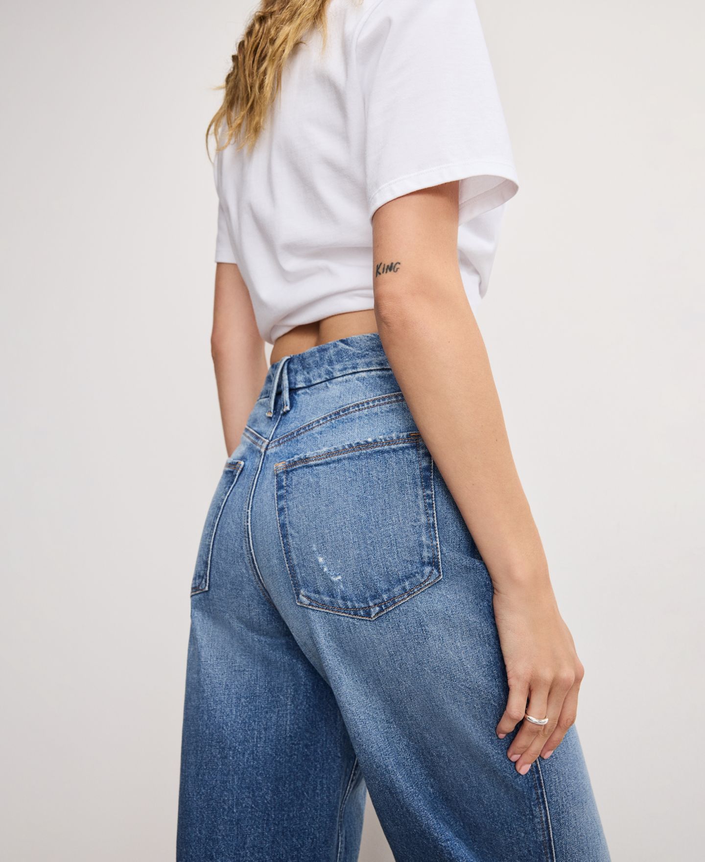 Женские джинсы Good American Good Wide Leg High-Rise Jeans, Regular and Plus, цвет: Индиго — фото 4