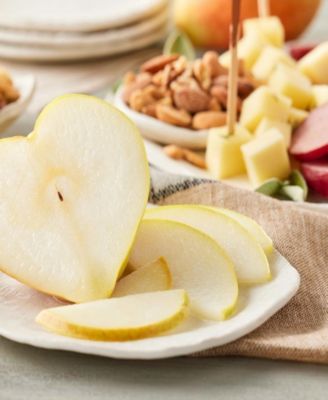 Holiday Deluxe Hearthside Gift Basket, 27-Pc.