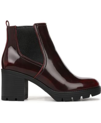 Women's Madalynn-Gore Water Resistant Lug Sole Chelsea Booties