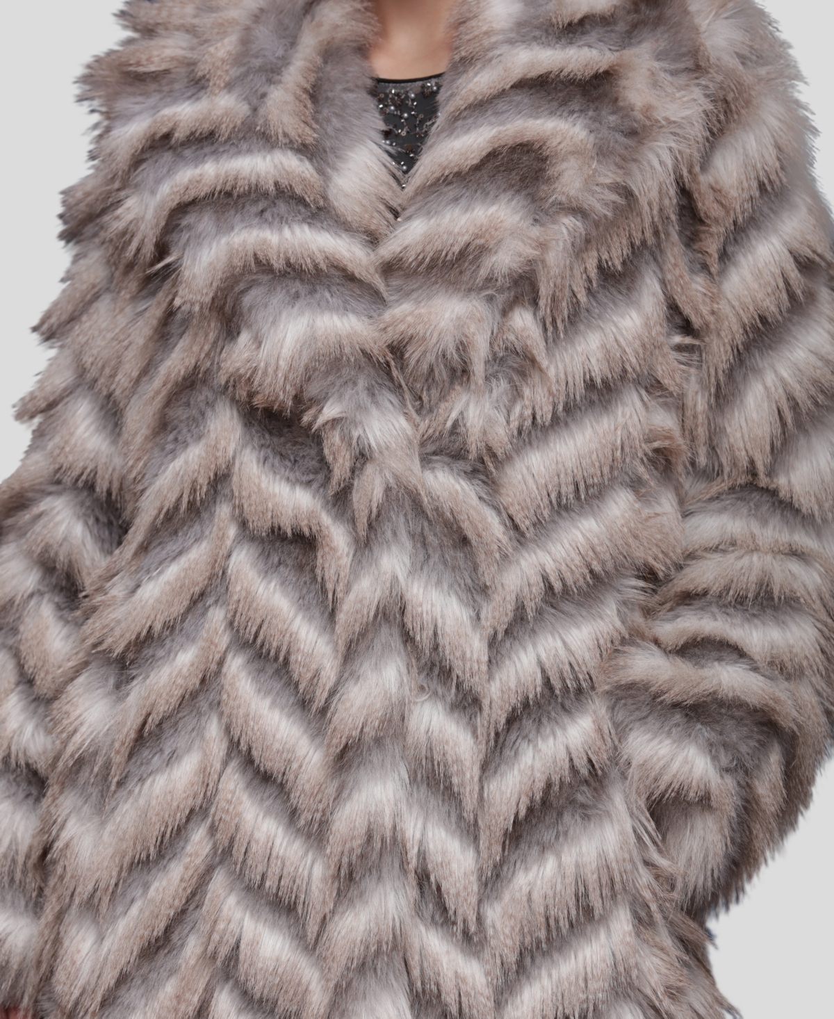 Avec Les Filles Women's Chevron Hook And Eye Coat In Brown