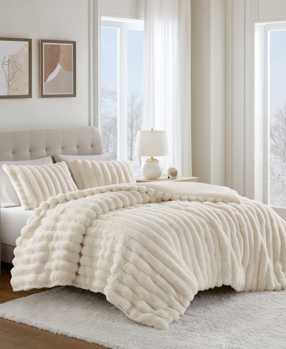 Madison Park Jasmine Faux Fur Reverse To Velvet 3-pc. Comforter Set, King In Neutral
