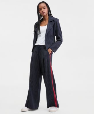 Women's Sleeveless Built-In Bra Top