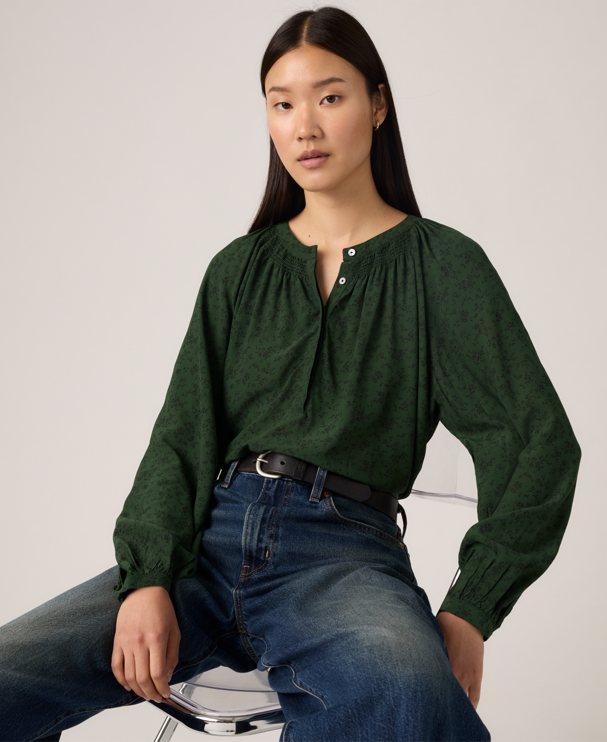 Levi's Women's Estelle Long Sleeve Top In Green