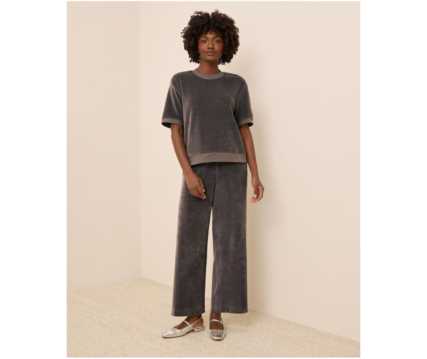 Женская футболка Pact Organic Cotton Velour, цвет: Графитовый — фото 2